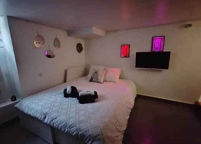 L'eden, Maison Atypique Hébergement de vacances *